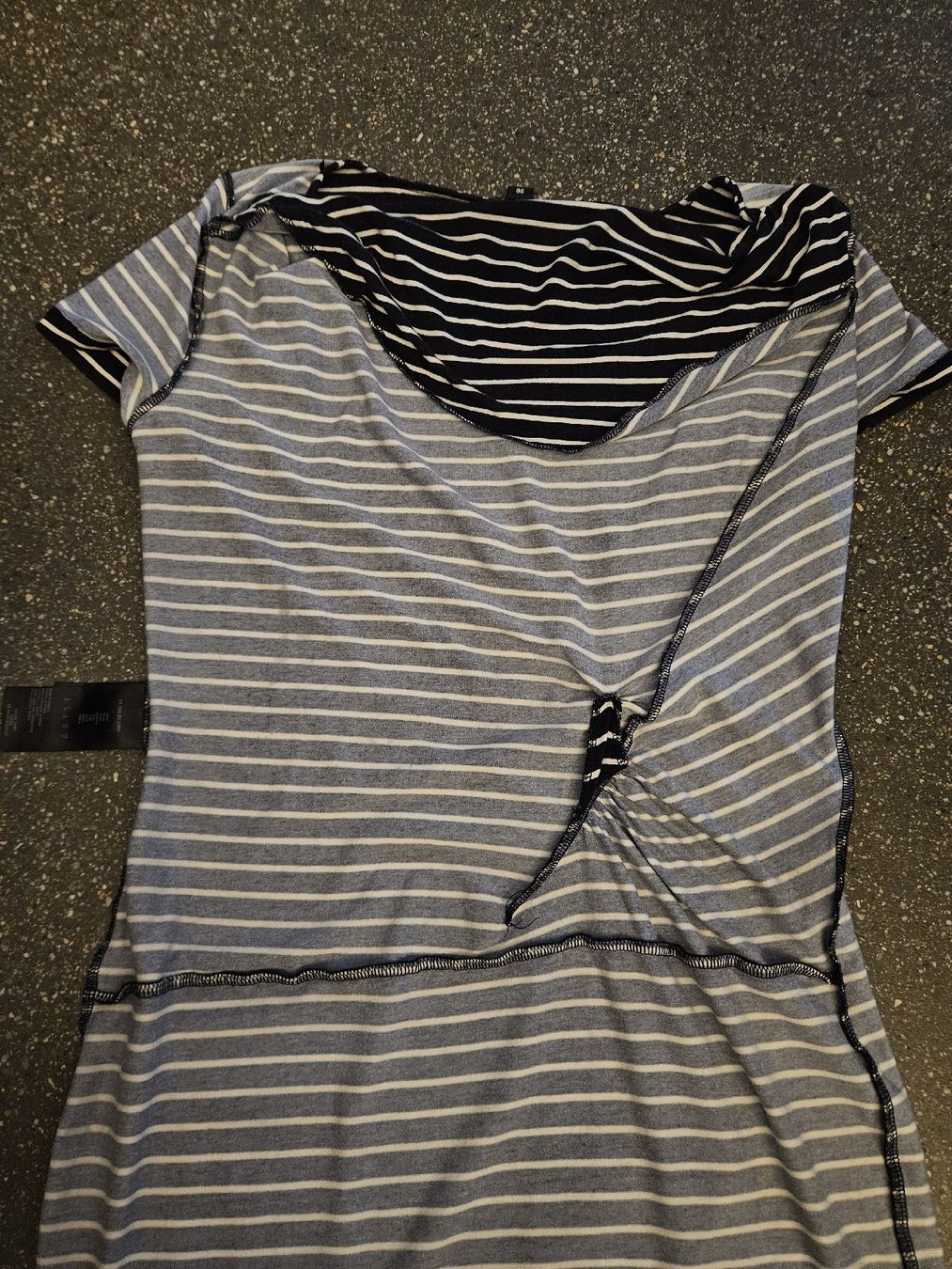 Comma Vestiti: Kleid Comma gestreift schwarz weiss Gr 36 – Nuovo (secondo la descrizione) da Anwil venduto da tamoos 4