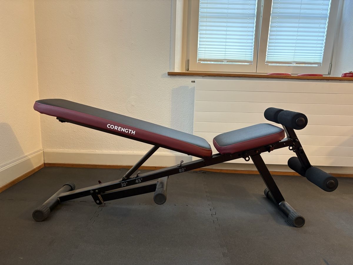 Decathlon Vélos d'appartement: Hantelbank Corength 500 FOLD  – Neuf (Voir description) à Basel par anschla.