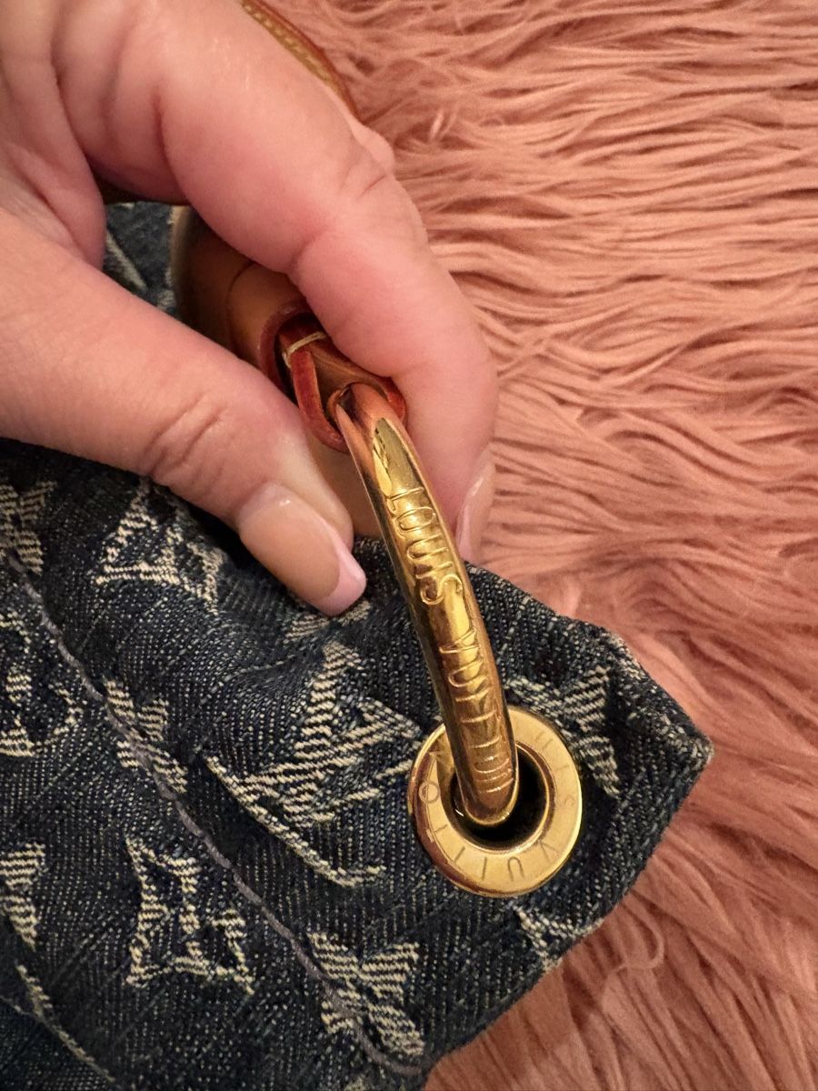 Louis Vuitton Borse da donna: Louis Vuitton Daily GM Monogram Denim – Usato da Boniswil venduto da MichaelaH 9