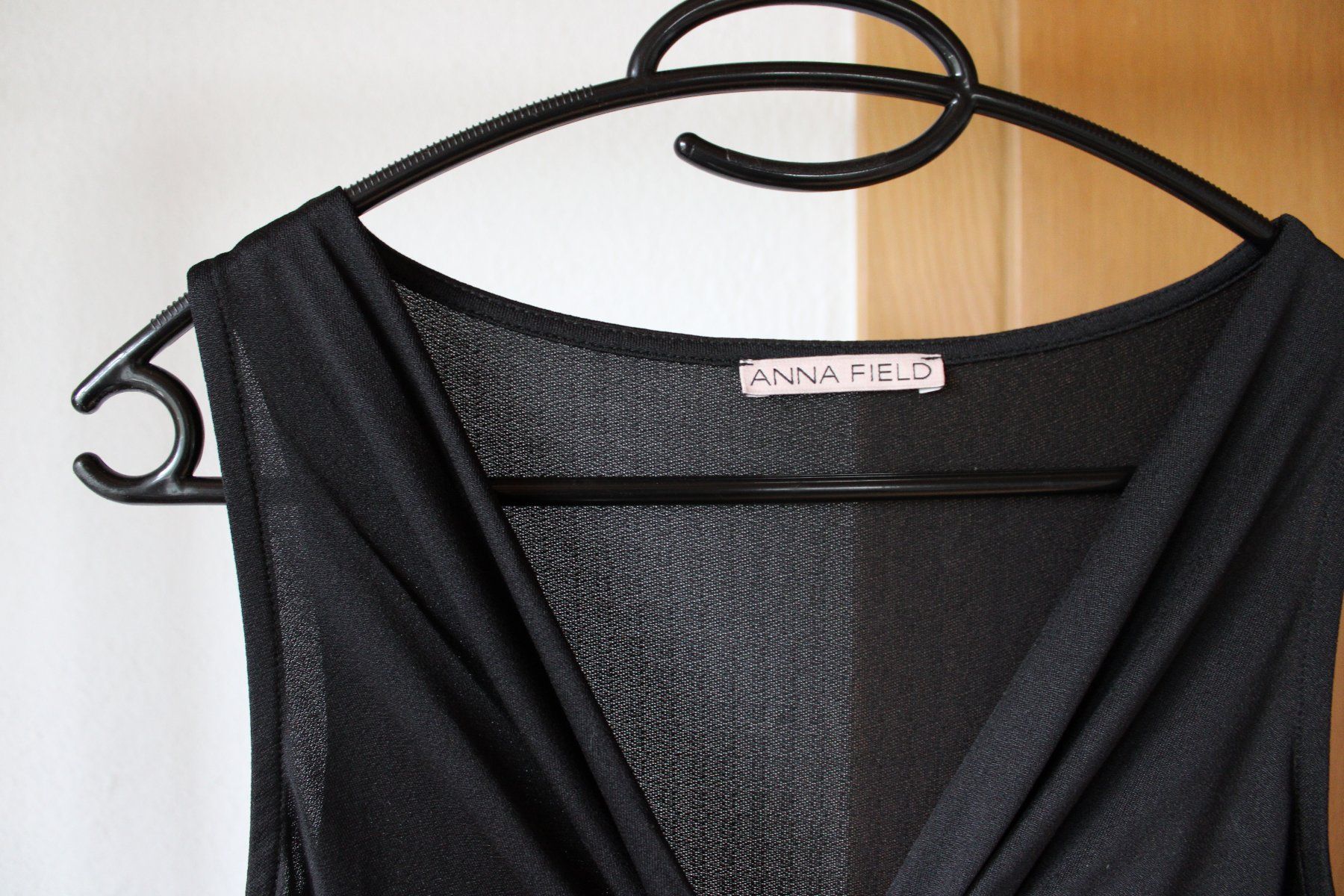 Anna Field Kleider: Anna Field Kleid schwarz ärmellos – Gebraucht aus Hombrechtikon von lehnerrr 3