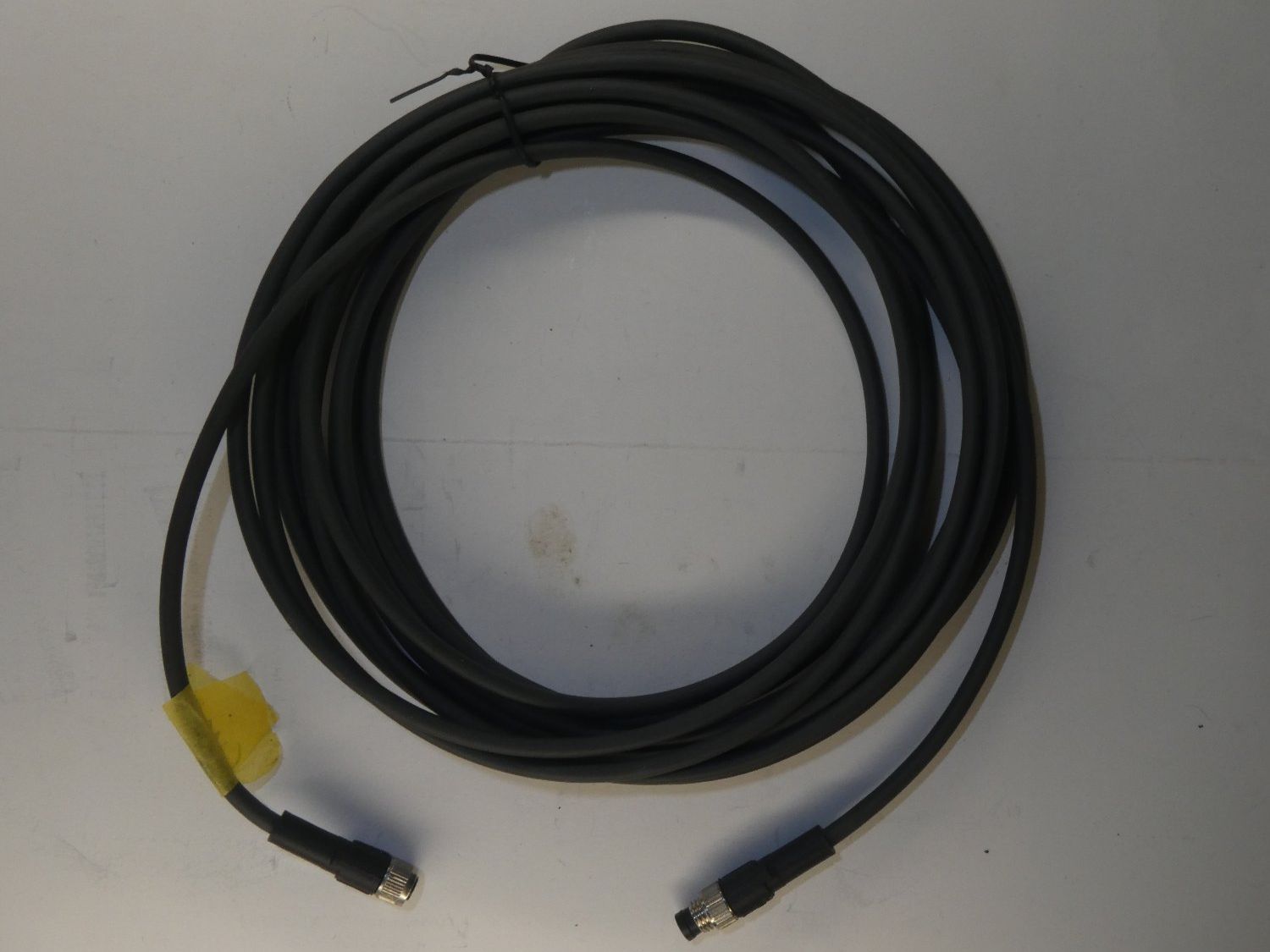 Componenti elettronici: Sick Initiatoren mit Anschlusskabel – Usato da Fulenbach venduto da Hach0 7