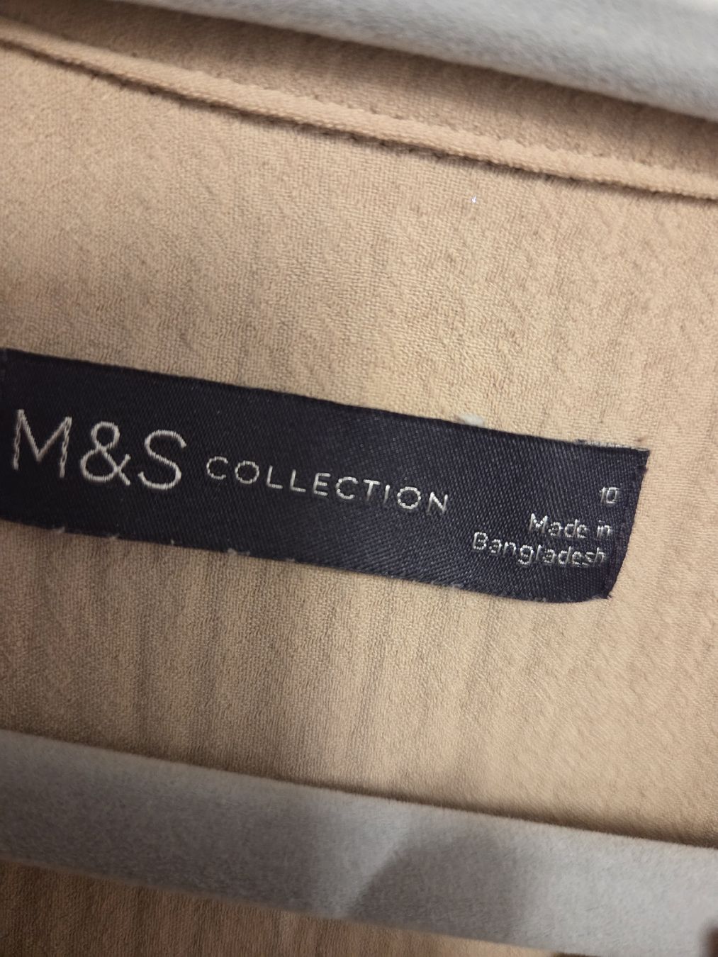 Camicette: Elegante M&S Bluse in Beige, Grösse 38/40 – Usato da Subingen venduto da DENDLE20 1