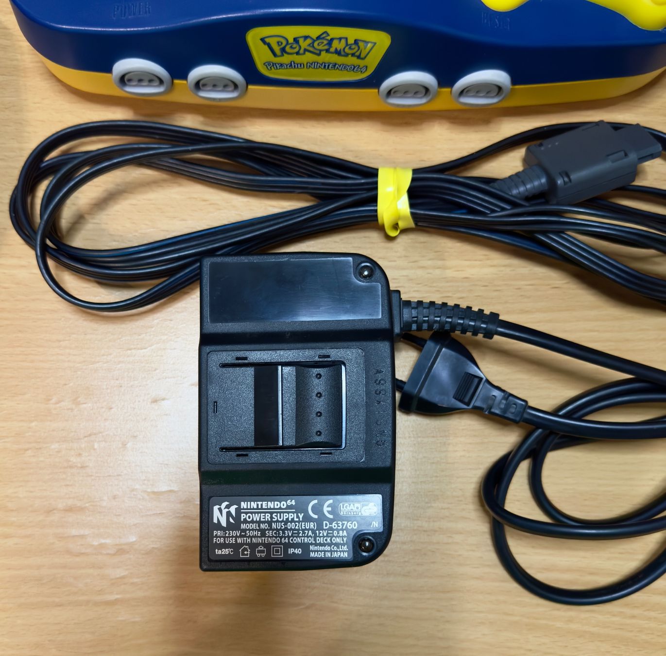 Nintendo Consoles: Pikachu Nintendo 64 Pokémon + Manette + Câbles – D'occasion à Chézard-St-Martin par Kro_Cards 4