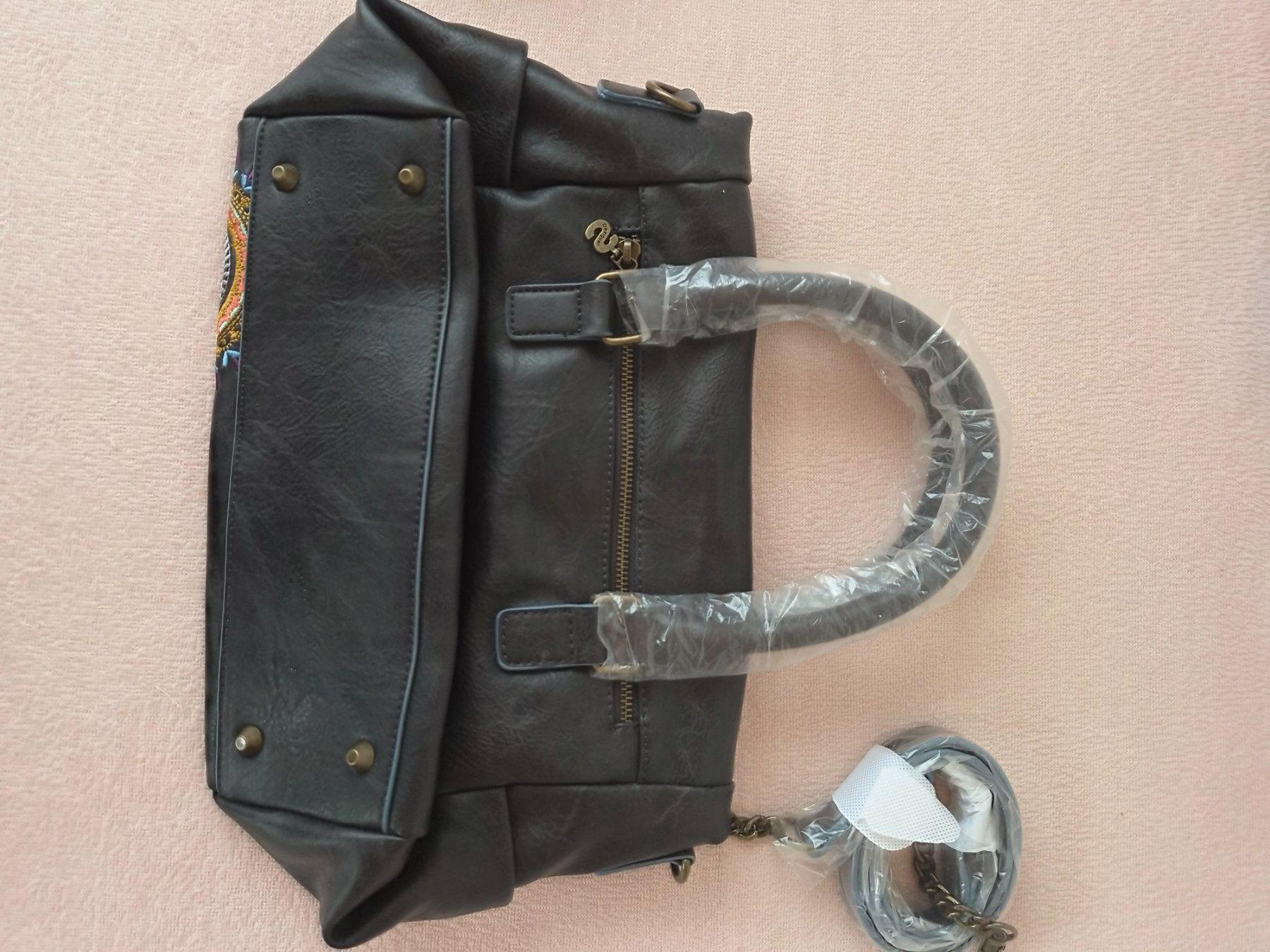 Desigual Borse da donna: Handtasche desigual – Nuovo (secondo la descrizione) da Leutwil venduto da gno_dn7j 1