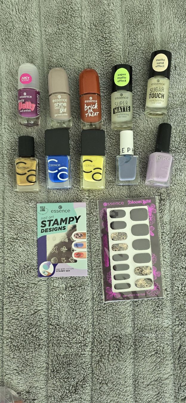 Smalto per unghie: Nagellack Set alles Neu!! – Nuovo e nell'imballaggio originale da Zurich venduto da VR2000