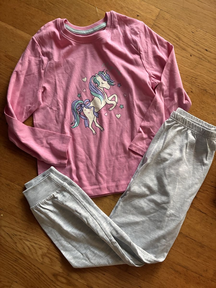 Pyjamas & Ähnliches: Schönes Pyjama Gr. 116, Neu – Neu (gemäss Beschreibung) aus richterswil von lunamarie001