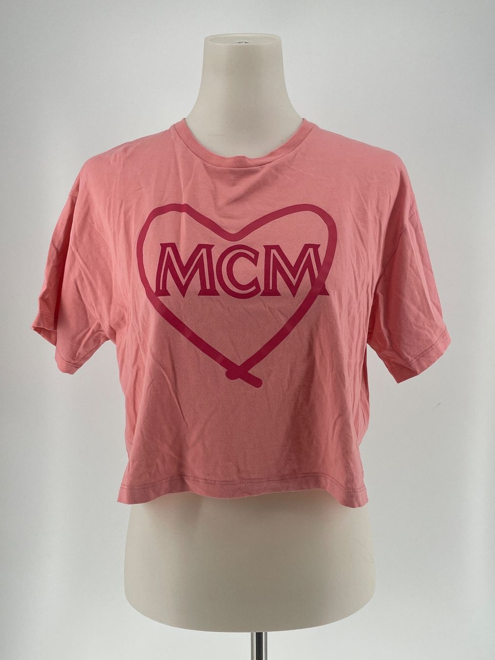 Mcm T-shirt: Crop Shirt MCM Gr. M – Usato da Auenstein venduto da moin.