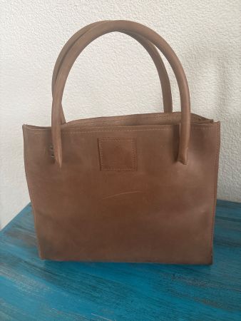 👜 Edle Ledertasche in Cognac-Braun
