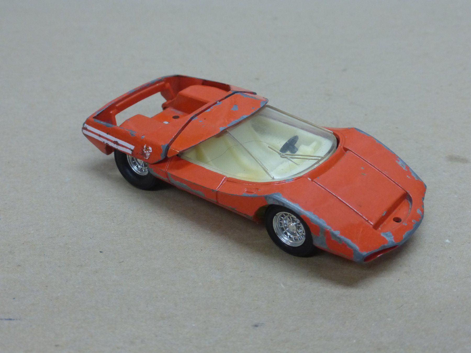 Modellini d'auto: Fiat Abarth 2000 Pinifarina – Difettoso da Gempen venduto da Smokie72 1
