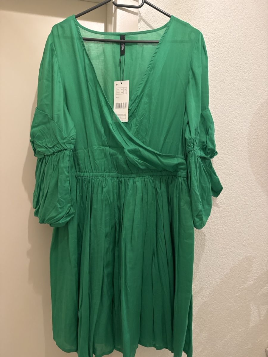 Vestiti: Robe nouveau Lanidor L – Nuovo e nell'imballaggio originale da Fribourg venduto da lrb_ht5m