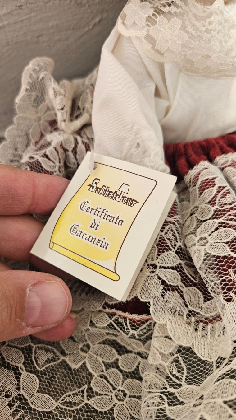 Bambole: Bambolina di porcellana Capodimonte – Usato da Melano venduto da H-Sara 2