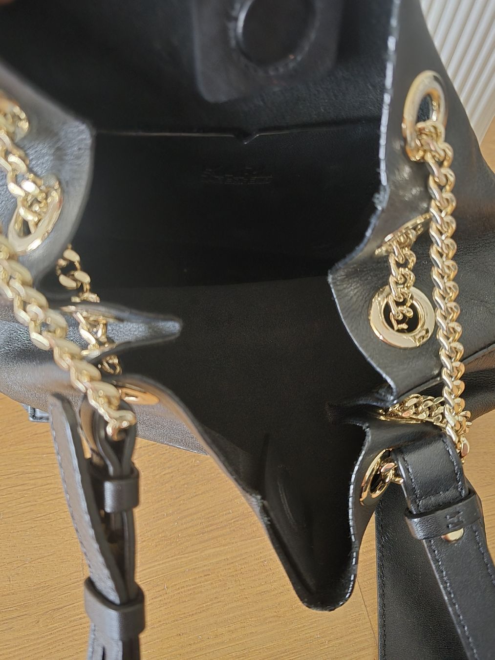 Karl Lagerfeld Borse da donna: Schwarze Tasche von Karl Legerfeld. – Usato da Zürich venduto da Olala_ 1