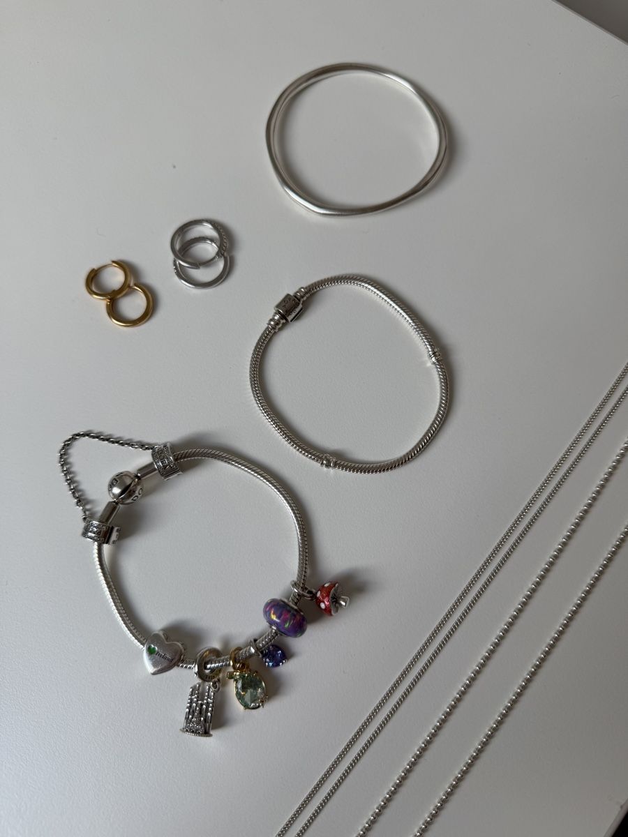Pandora Sonstiger Schmuck: Pandora Schmuck-Box mit Inhalt – Gebraucht aus Langenthal von Loeffel89 1