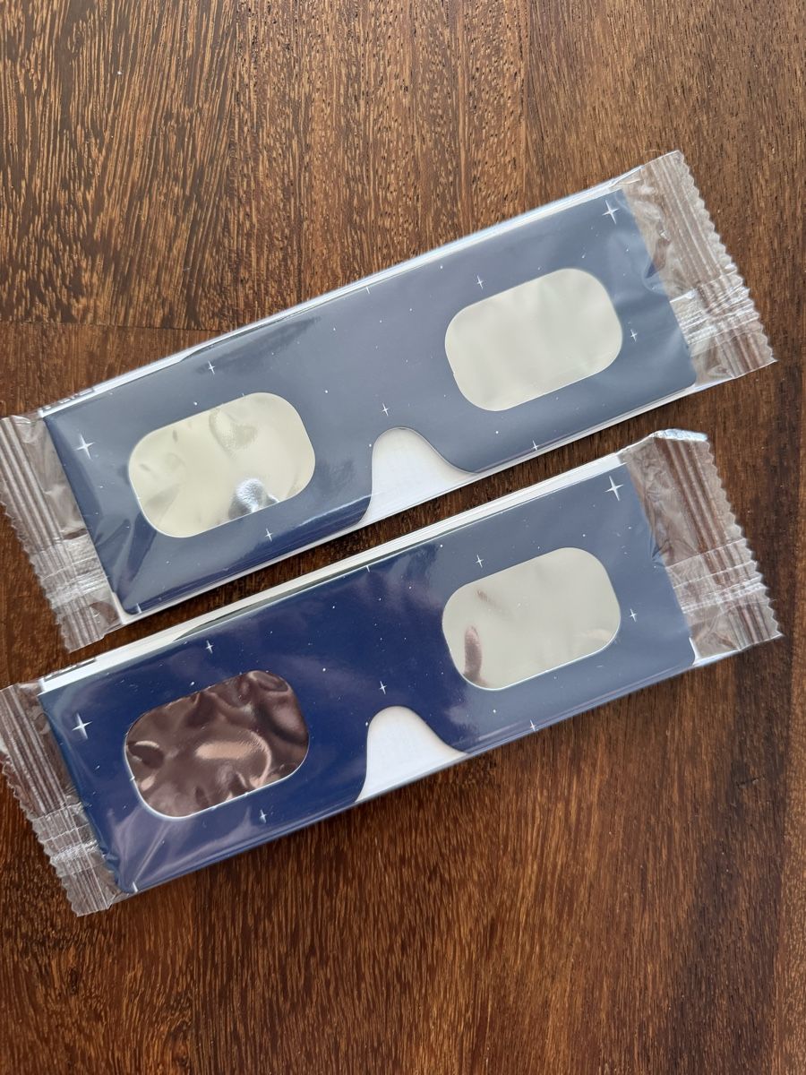Lunettes & Verres: SONNENFINSTERNIS Brillen Solar Eclipse – Neuf avec emballage d'origine à Ennetbaden par miboo