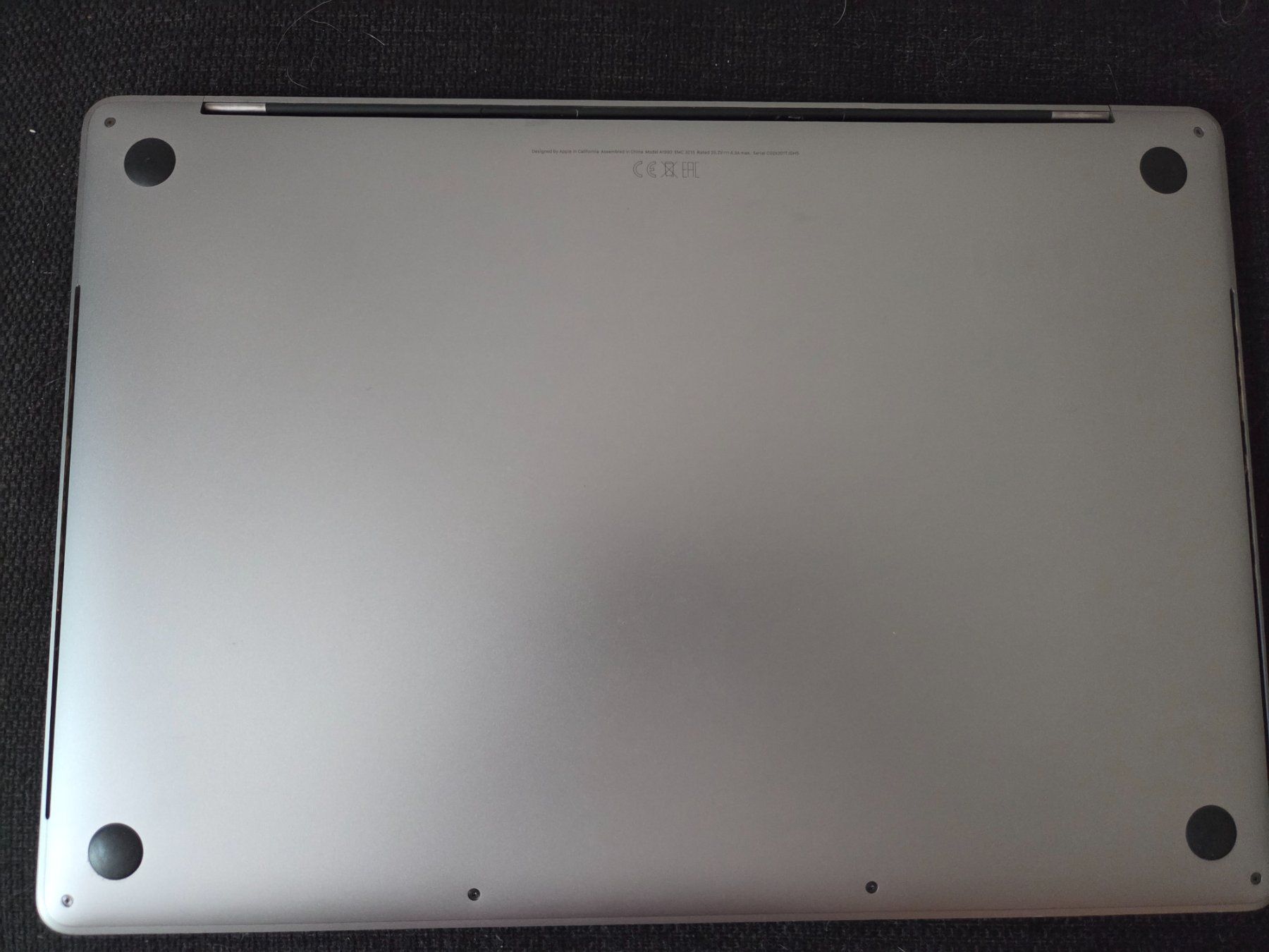 Apple Notebooks: MacBook Pro 15" 2018 i9 32GB 2TB + Original Box & Ladegerät – Gebraucht aus Zürich von dmitrym 4