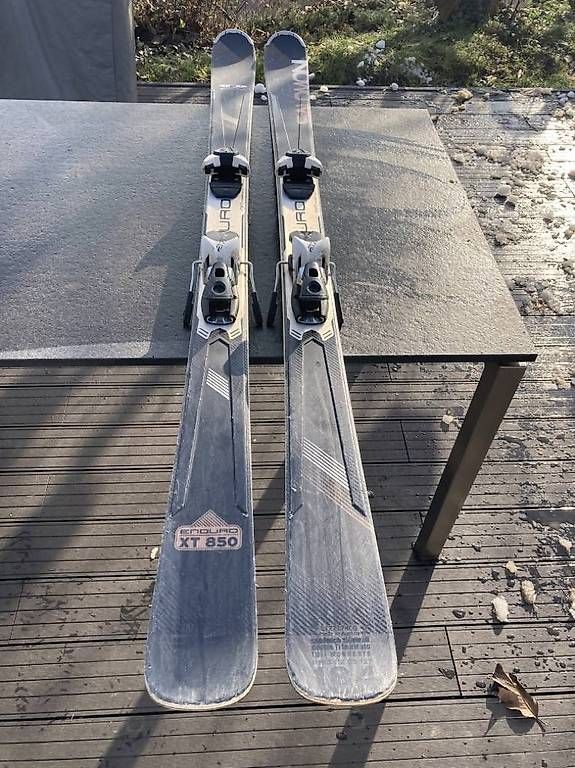 Sci: Ski Salomon XT 850 avec fixation – Usato da Bussigny venduto da Gadz10
