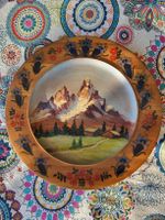Piatto in legno vintage, anni '50, dipinto a mano, montagna