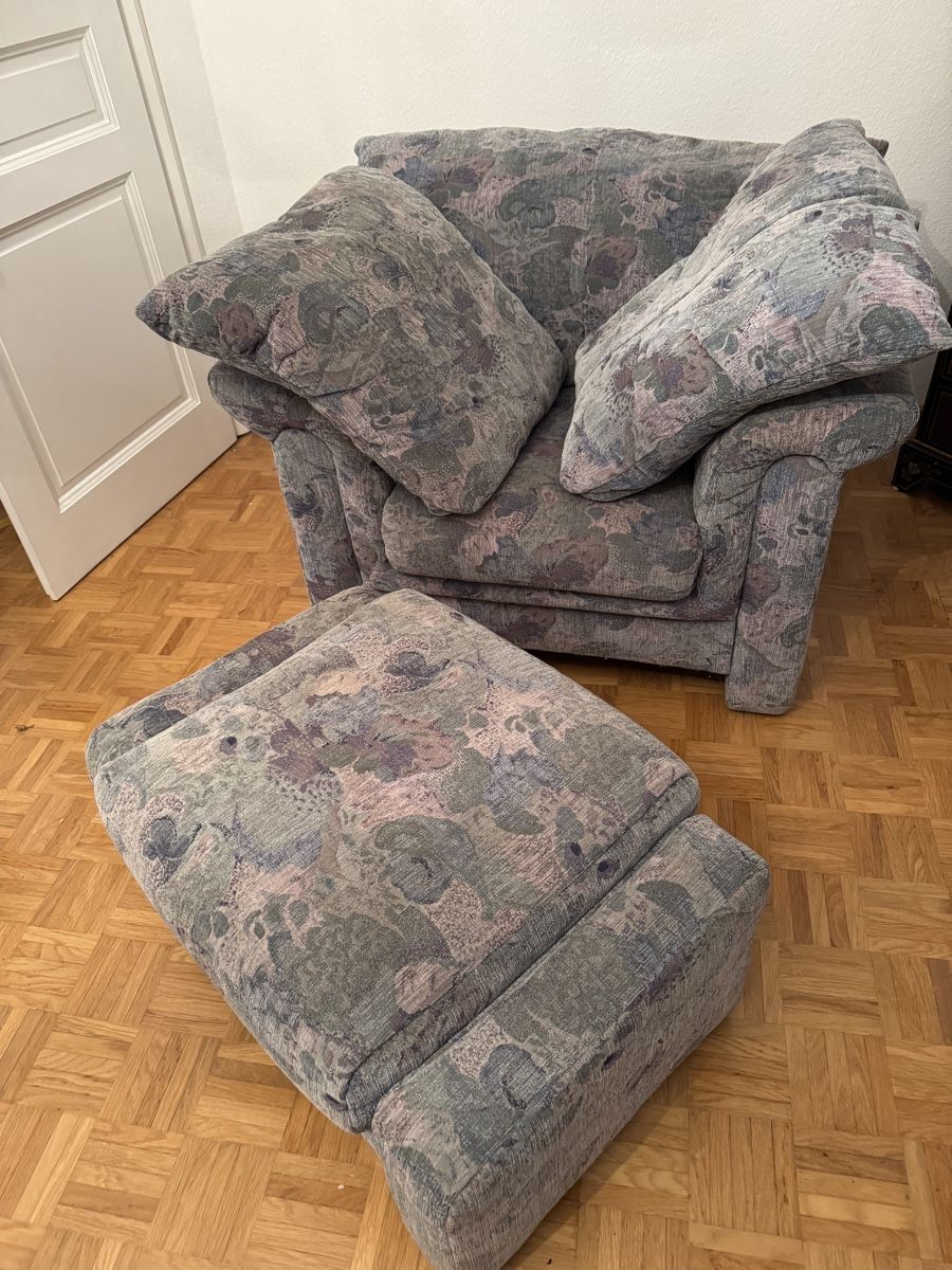 Poltrone: Fauteuil aus Stoff m Hocker – Usato da Basel venduto da sch_9g6x 1