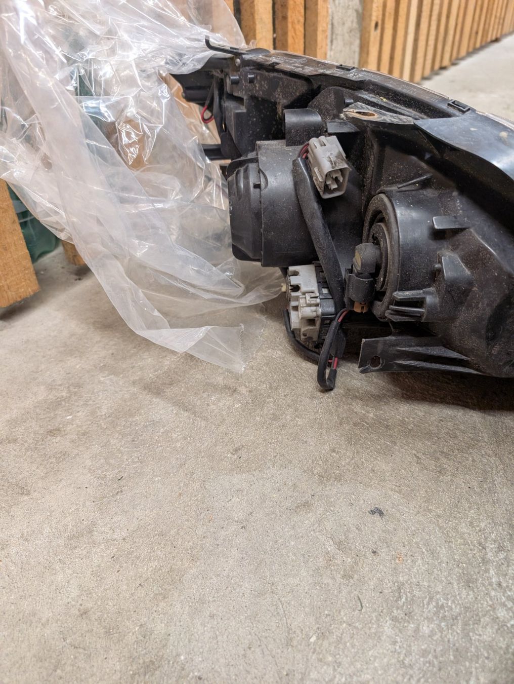 Fari: Scheinverfer Subaru Impreza Xenon R+L – Usato da Frauenfeld venduto da Yuriy 7