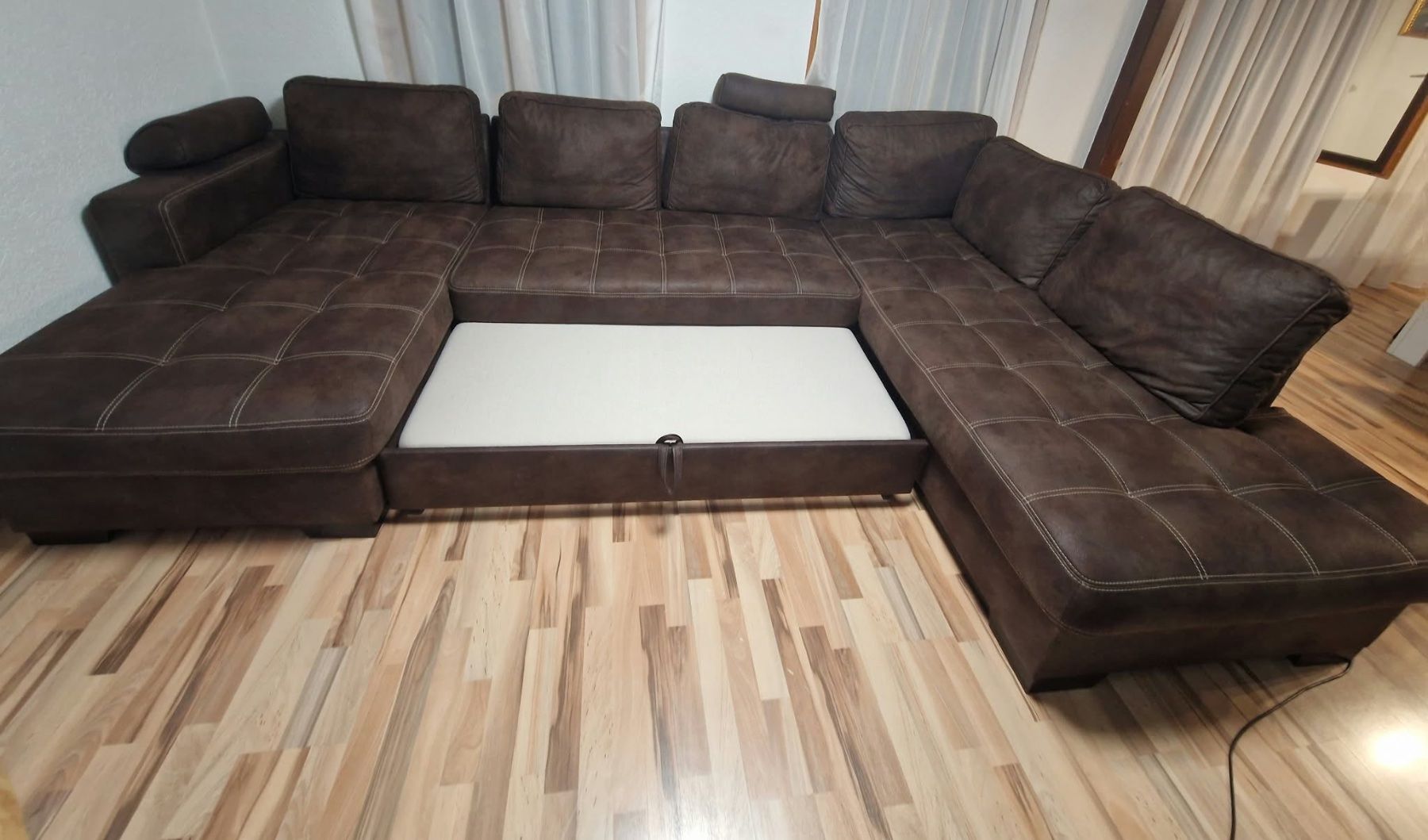 Divani: Sofa – Usato da Wil SG venduto da din_vv8s 1