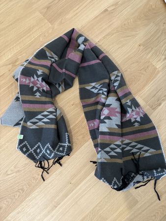 Mystic scarf grey / pink / brown