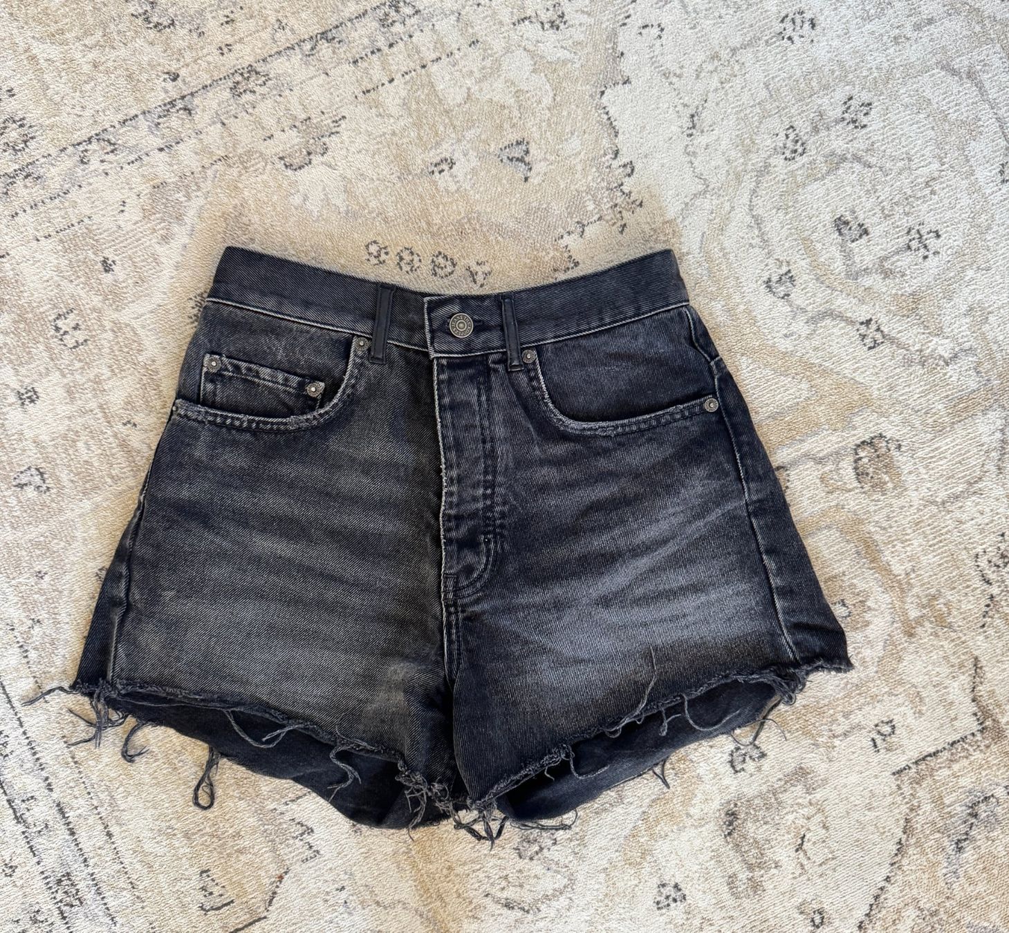 Kooples Pantaloni: Short The Kooples noir – Usato da Pully venduto da ana_2kcm