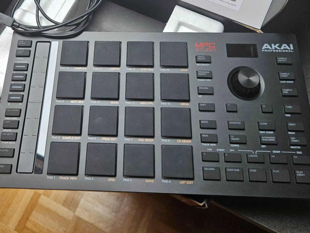 Sistema di controllo: AKAI Professional MPC Studio – Nuovo (secondo la descrizione) da Netstal venduto da Green8Arrow8 1