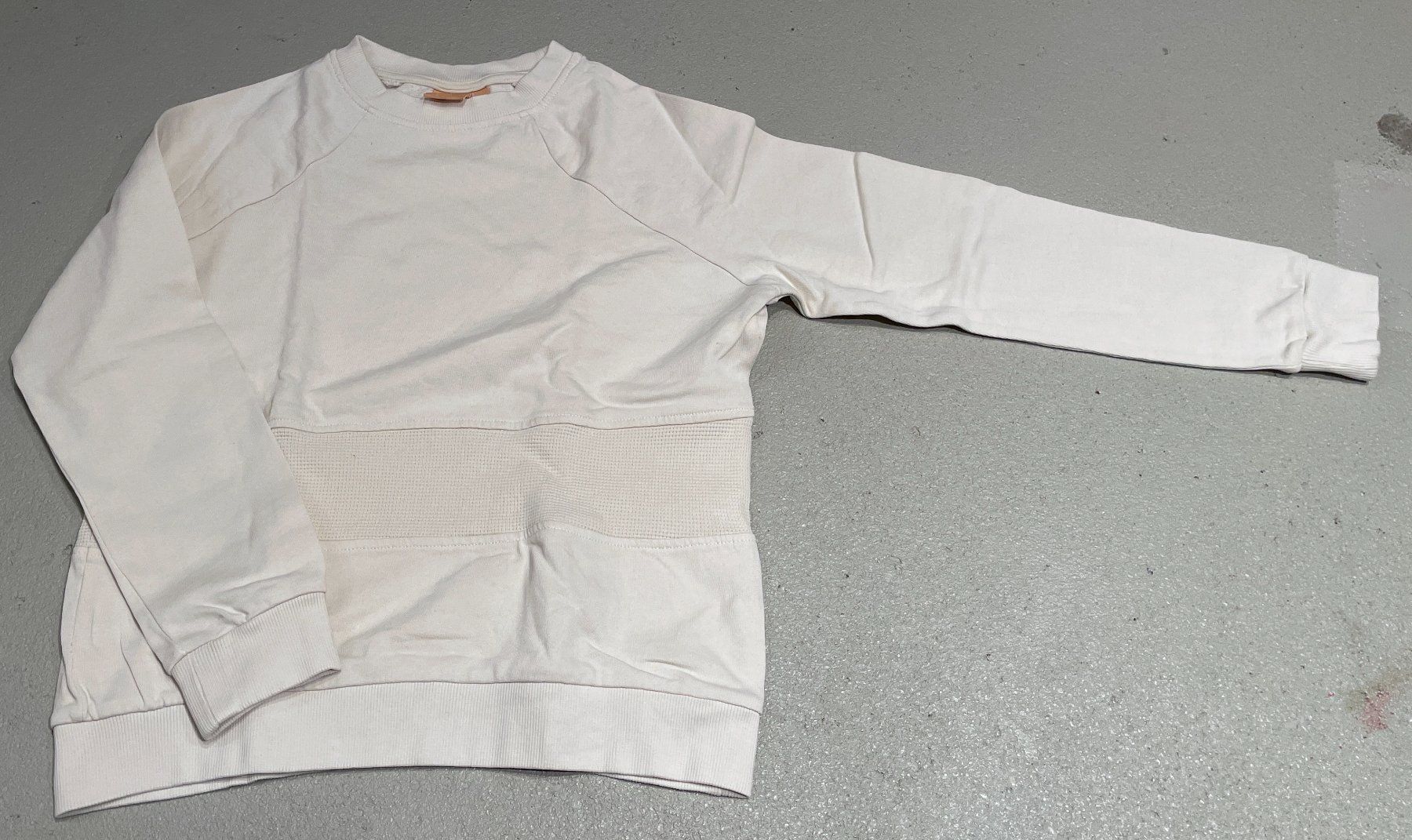 Manor Lotti & Set di vestiti: stylische Sweat-Oberteile Gr. 152 – Usato da Neuendorf venduto da Knopfi 2
