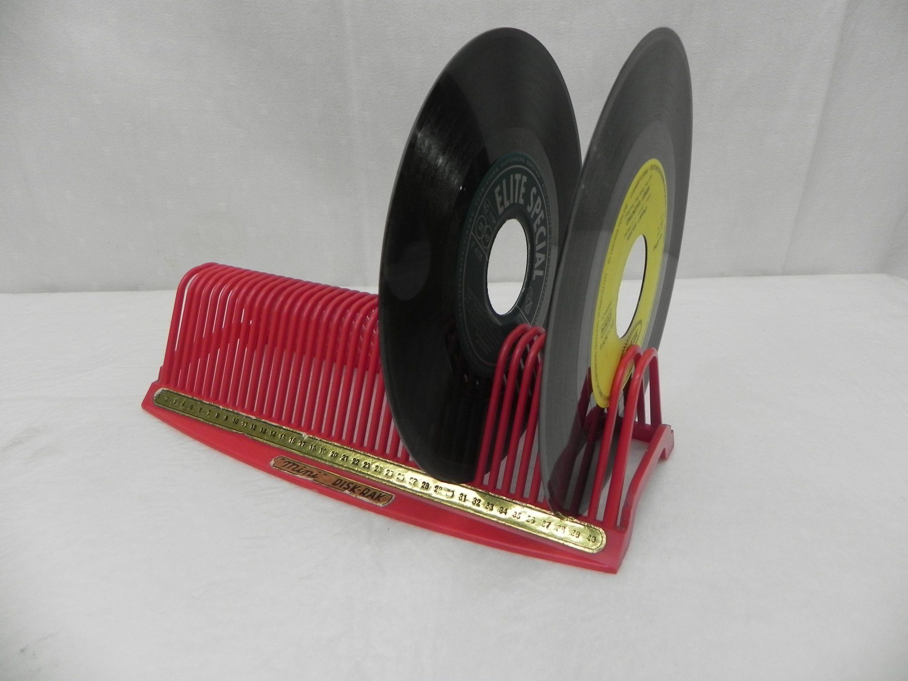 Supporti per strumenti musicali & leggii: Mini Disk-Rack Singles Ständer für 40 Stück – Usato da Basel venduto da Life-Style-Art 2