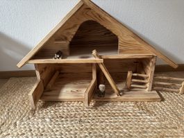Holzstall / Spielstall von Heidiland