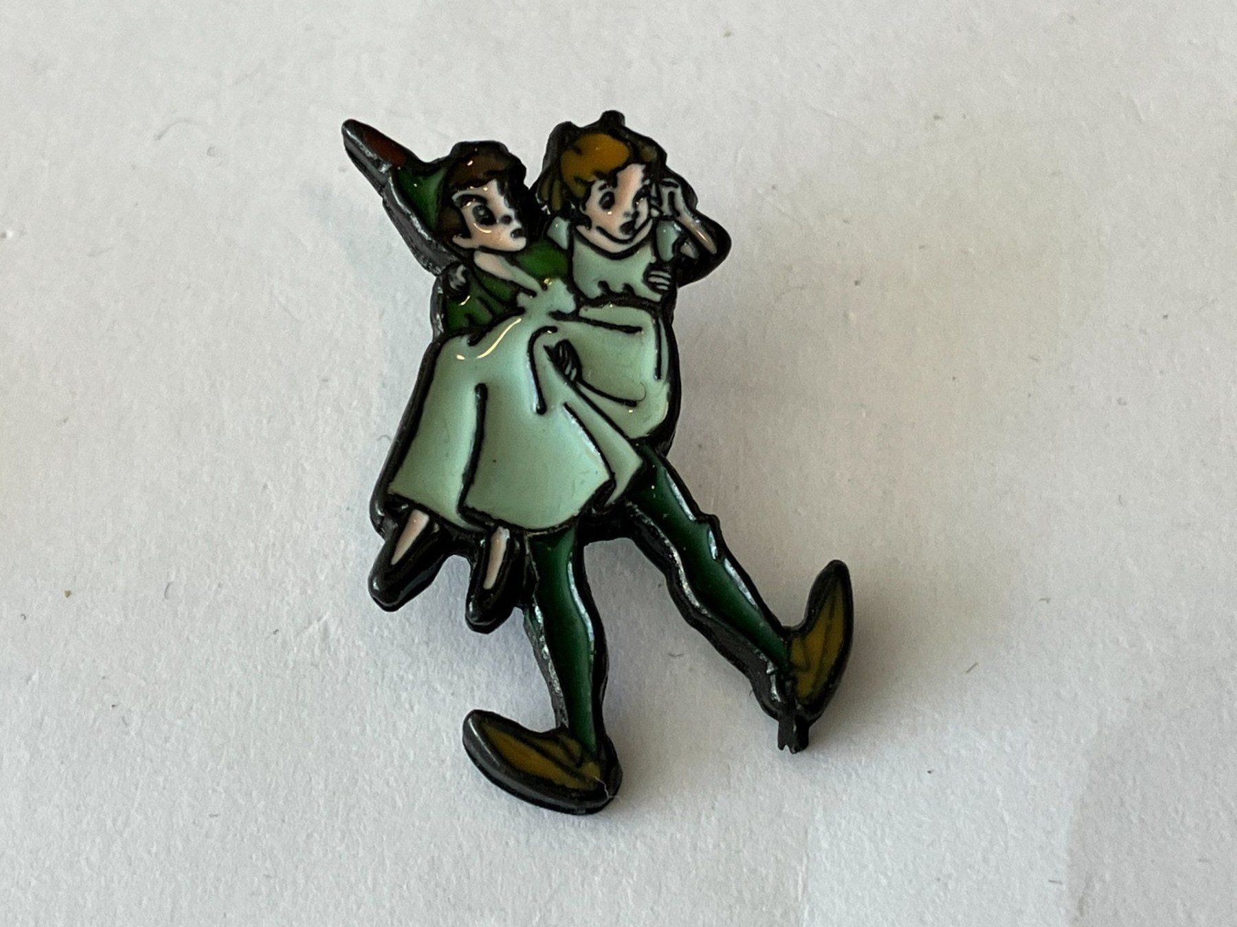 Placchette & Badge: 1 Pin Peter Pan und Wendy – Usato da Basel venduto da djwwpp
