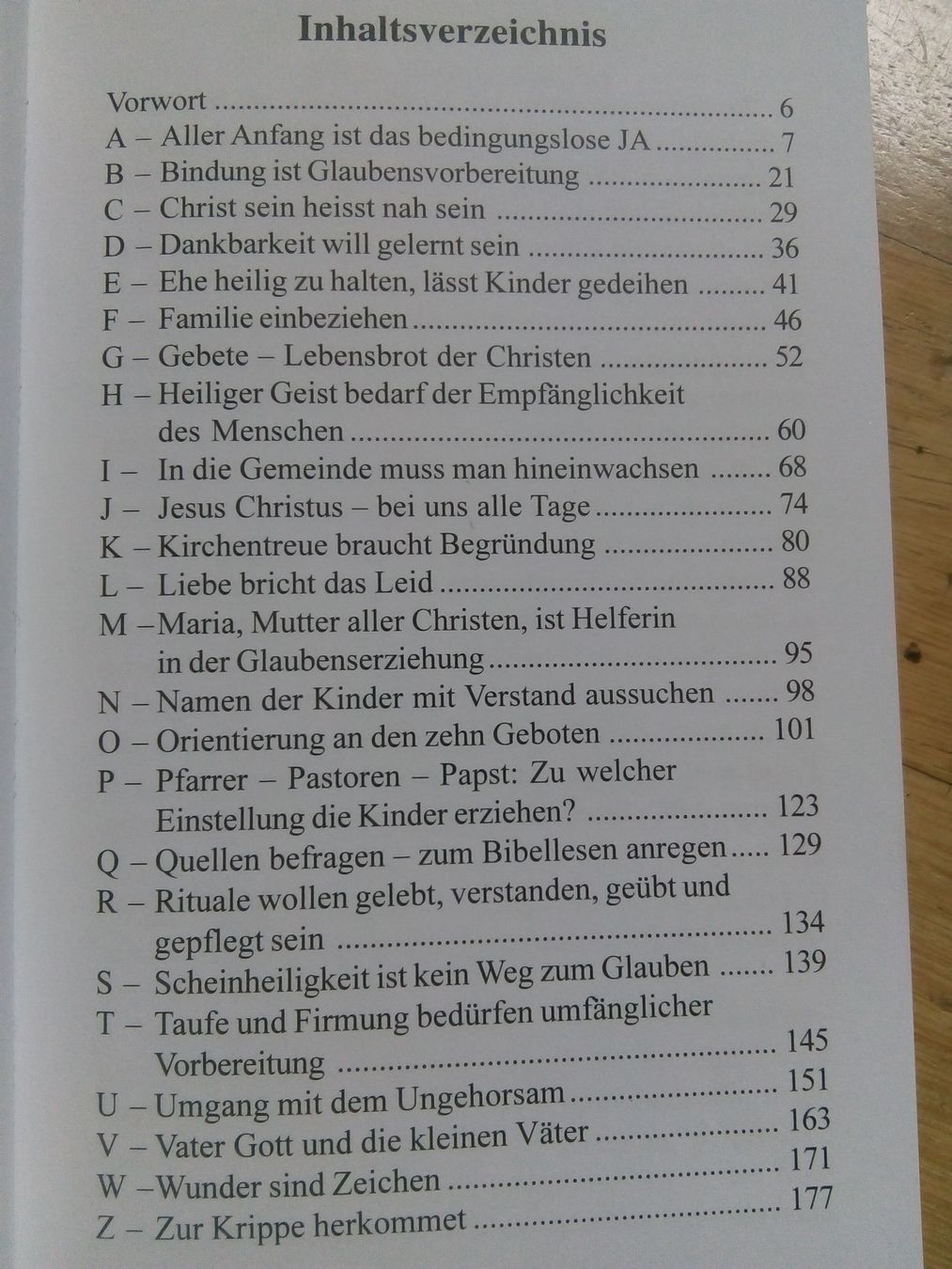 Libri: Eltern-ABC: Elemente einer christlichen Erziehung    ©'2002 – Usato da St. Gallen venduto da elk2024 3