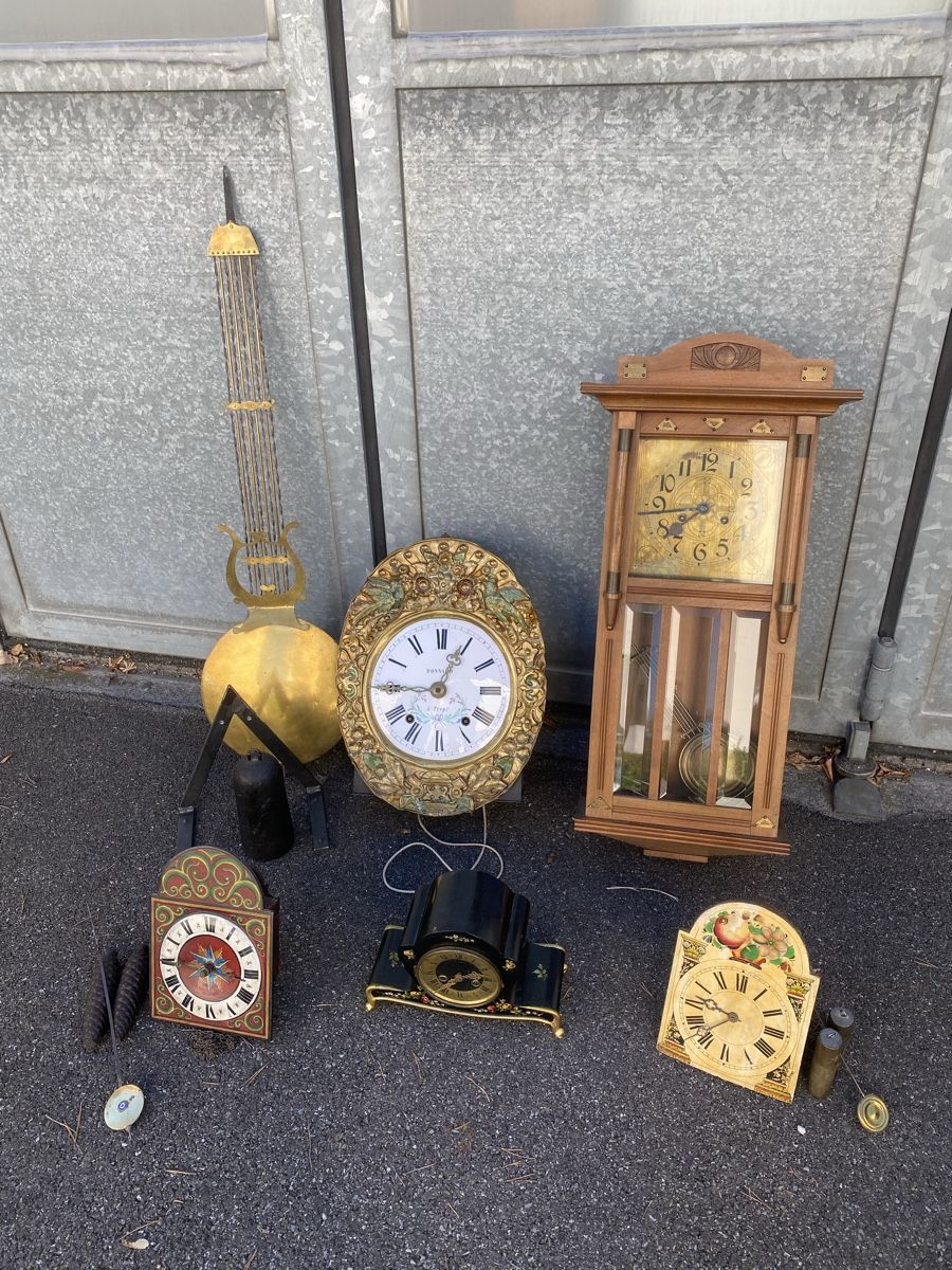 Orologi: antike Wanduhren  – Usato da Zürich venduto da Scudo0
