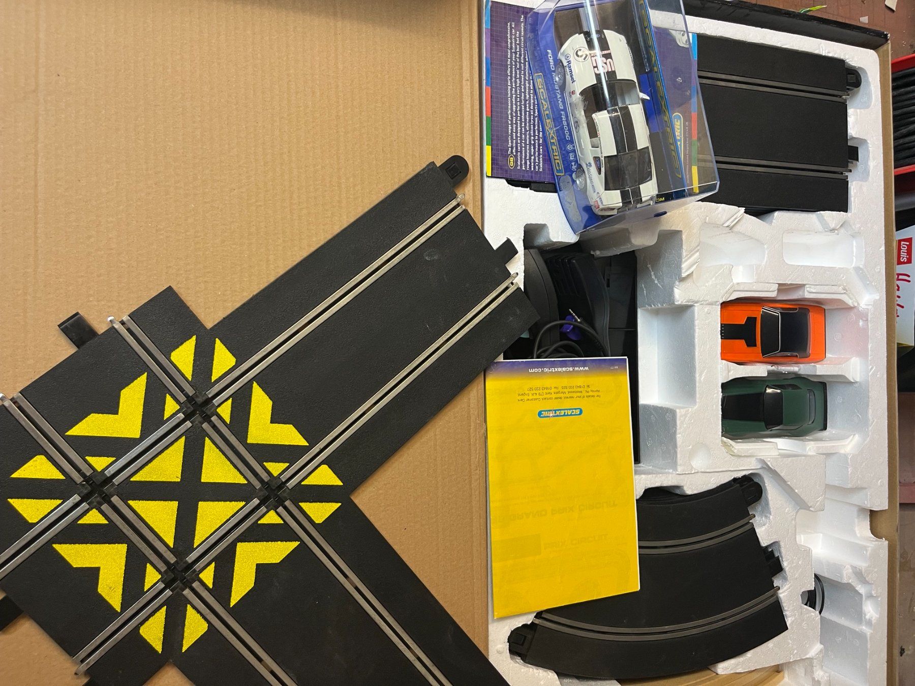 Piste: Scalextric Auto Rennbahn – Usato da Gutenswil venduto da Rkm255 1