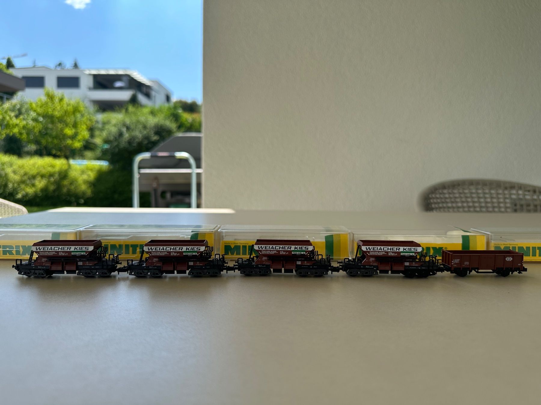 Trix Modellini di ferrovie: Minitrix N - 5x SBB Güterwagen - Weiacher Kies OVP – Usato da Muri AG venduto da gae_kz9y 6