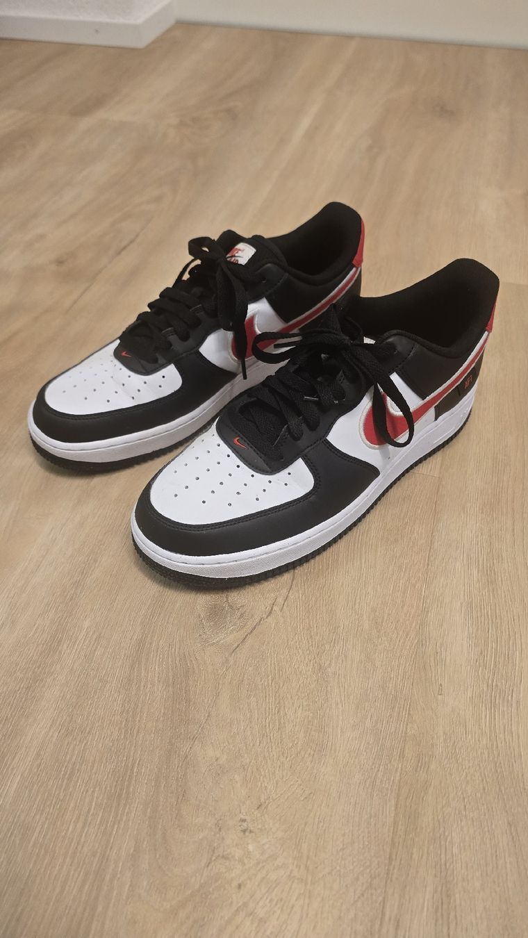 Nike Scarpe da uomo: Nike Air Force 1 – Usato da Rothrist venduto da adniramadani21 1