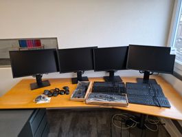 017 (4x) ASUS Monitore mit Zubehöhr
