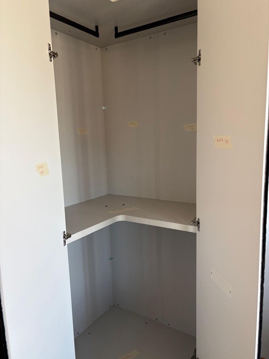 Armadi: Luxury corner Wardrobe - Italian design – Usato da Bern venduto da twende75 5