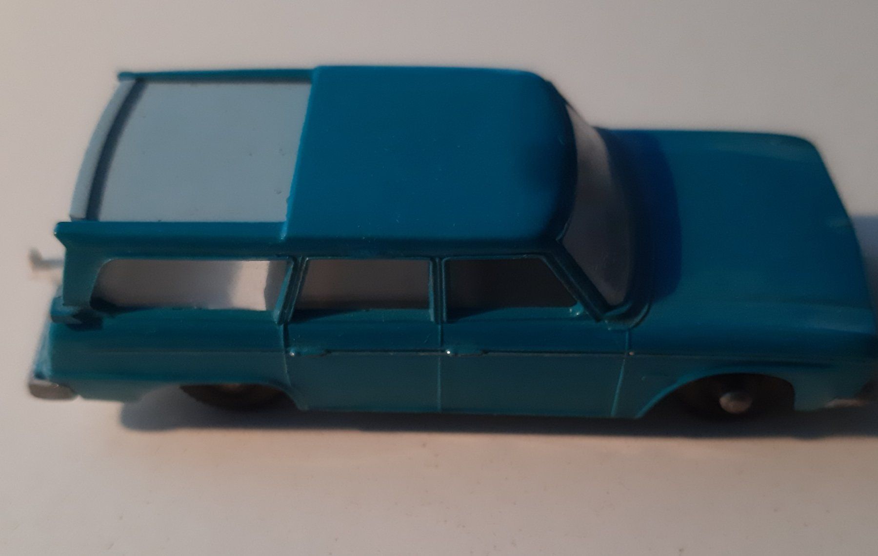 Matchbox Modellini d'auto: Matchbox Lesney Nr. 42 Studebaker Kombi – Usato da Schenkon venduto da Elbarto007 5
