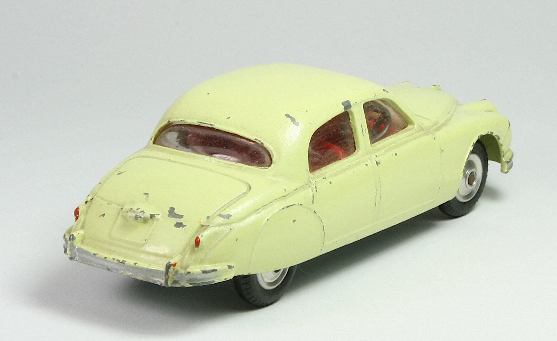 Corgi Toys Modellini d'auto: Corgi Toys, Jaguar 2.4 Litre – Usato da Elsau venduto da Peekay8 2