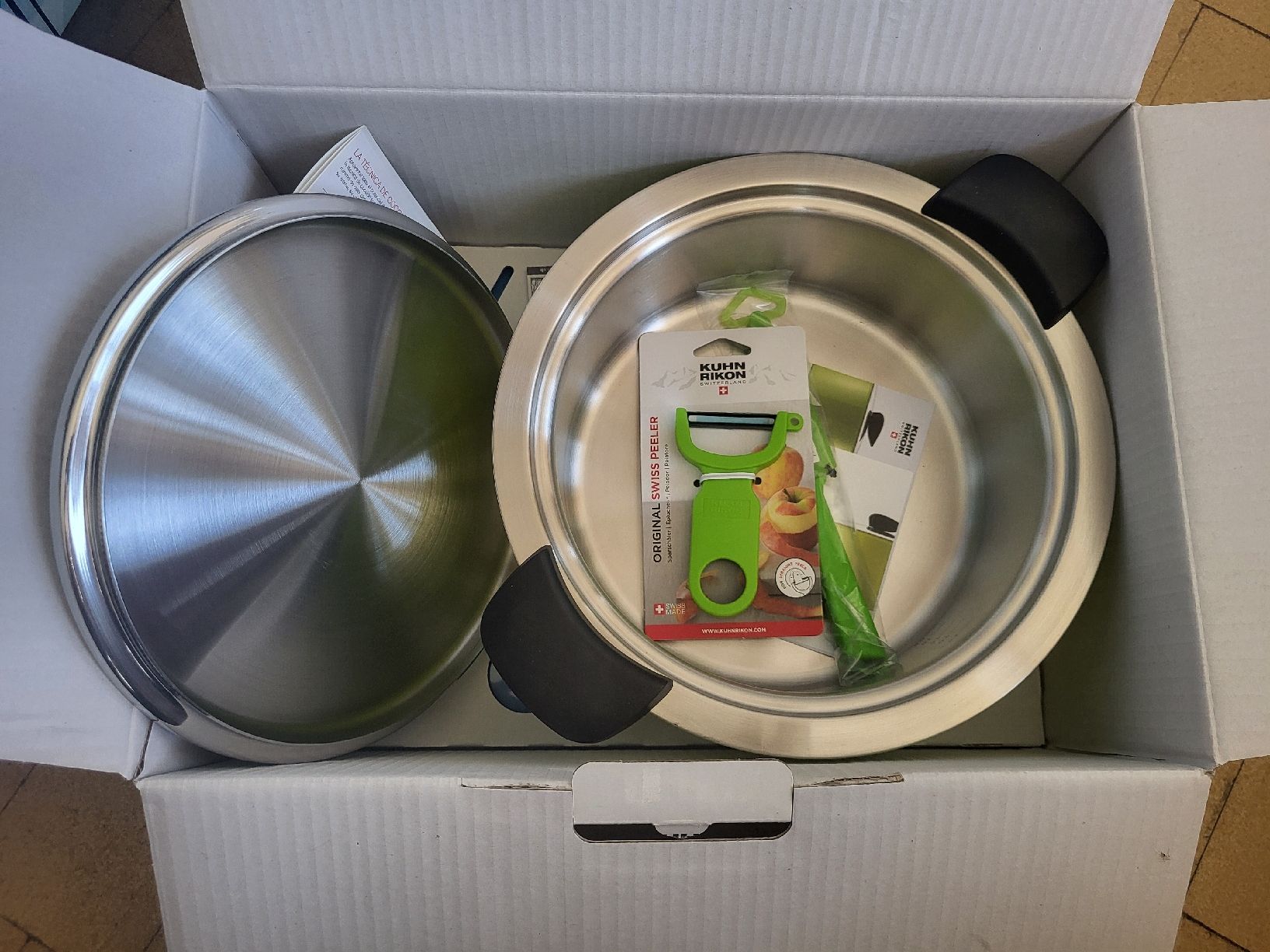 Elettrodomestici da cucina: Kuhn Rikon Hotpan Set – Nuovo e nell'imballaggio originale da Zweisimmen venduto da Adorable 2