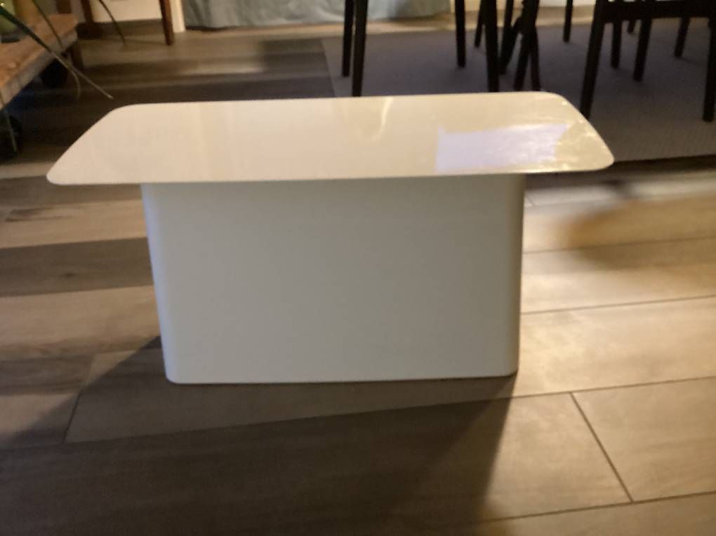 Tische: Table basse Vitra – Neu und originalverpackt aus Corsier sur vevey von Hitu 3