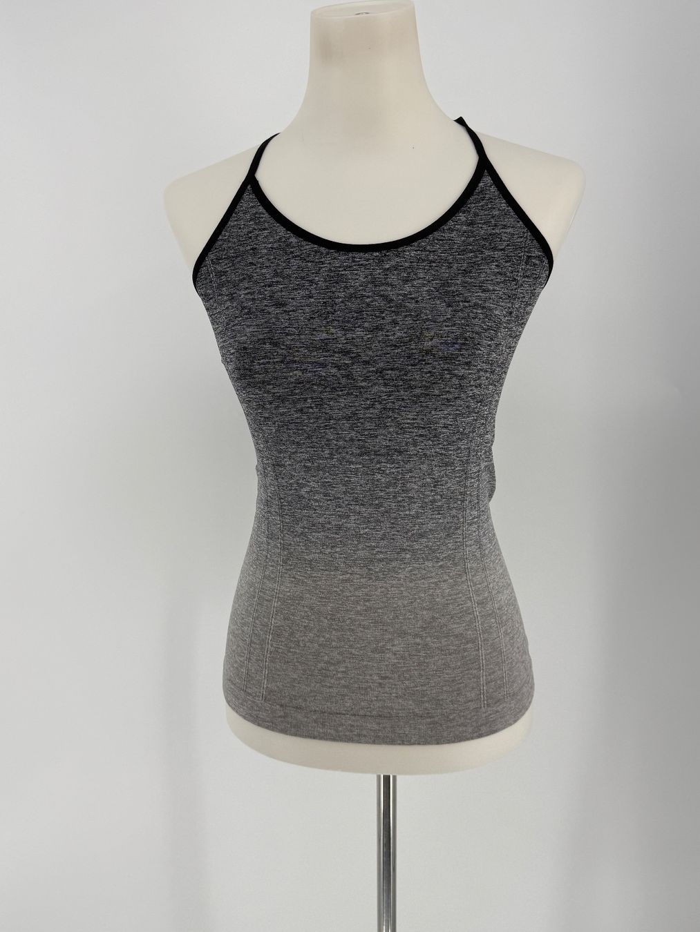 Top: Sport Top Gr. XS von Crivit – Usato da Auenstein venduto da moin.