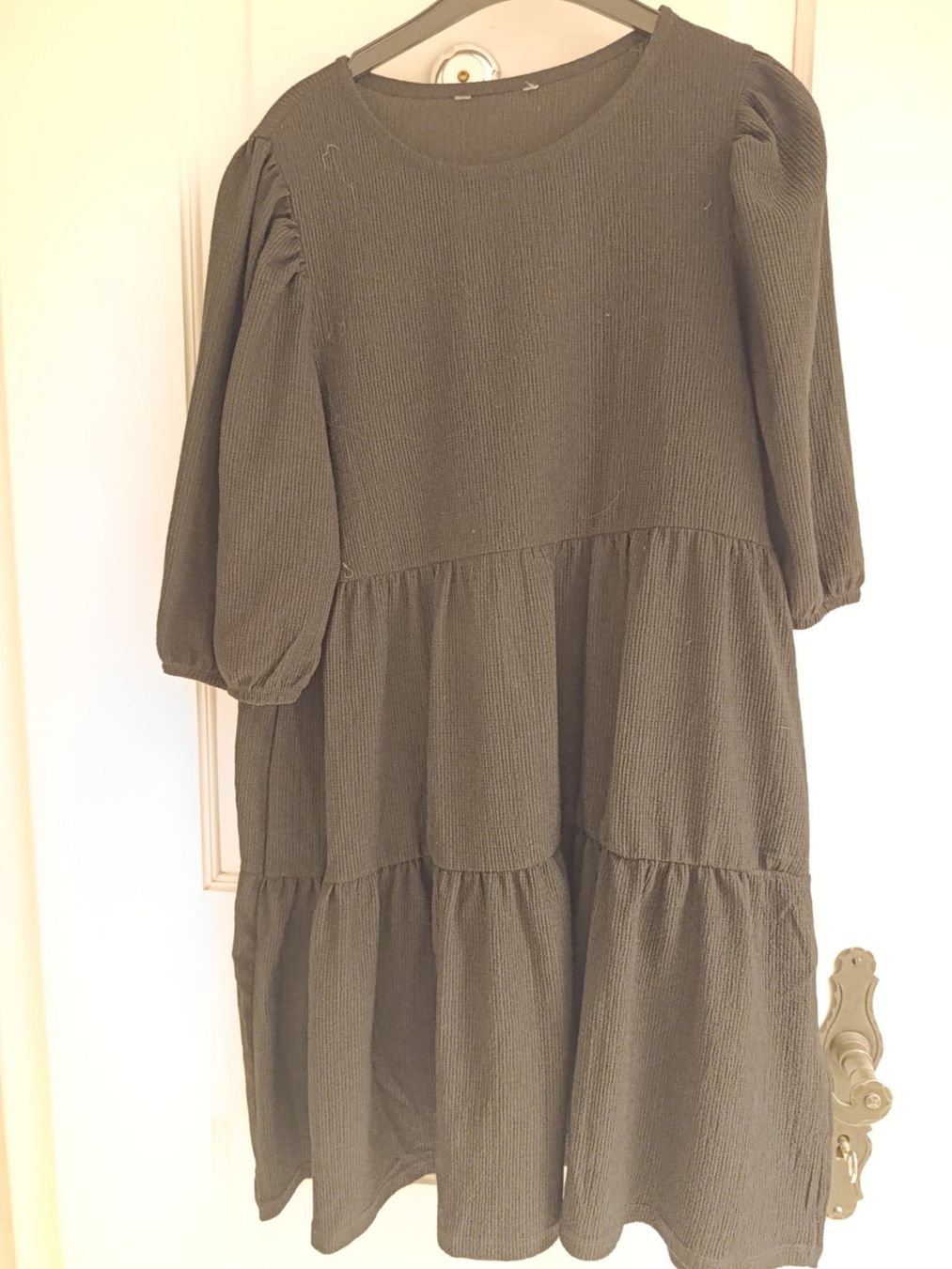 C&A Vestiti: Schwarzes elegantes Kleid, C&A, Grösse 40 – Usato da Silvaplana venduto da Suomi3101 1