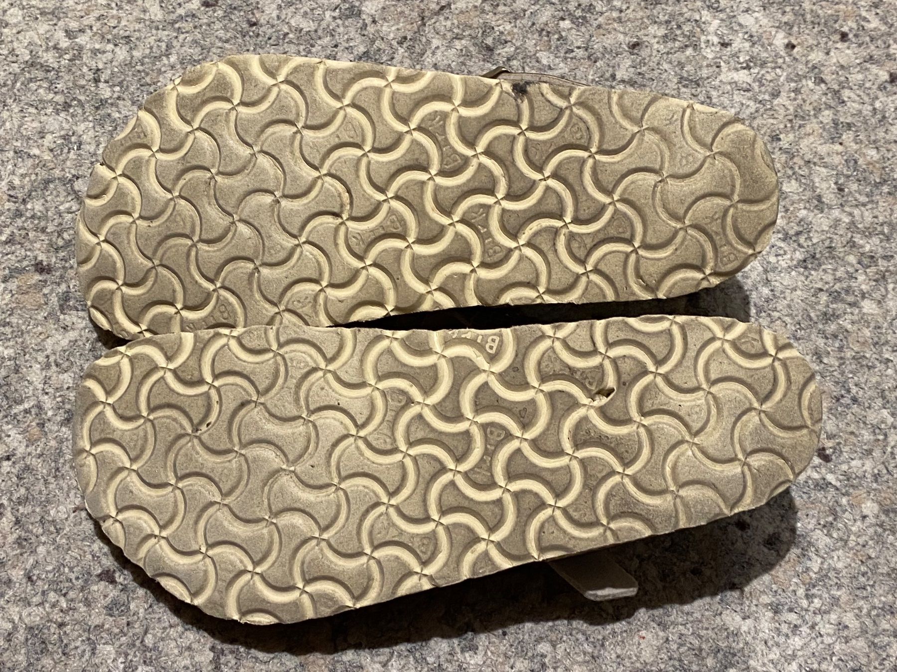 Birkenstock Chaussures femmes: Birkenstock Gizeh Gr. 39 – D'occasion à Wattwil par edel88 5