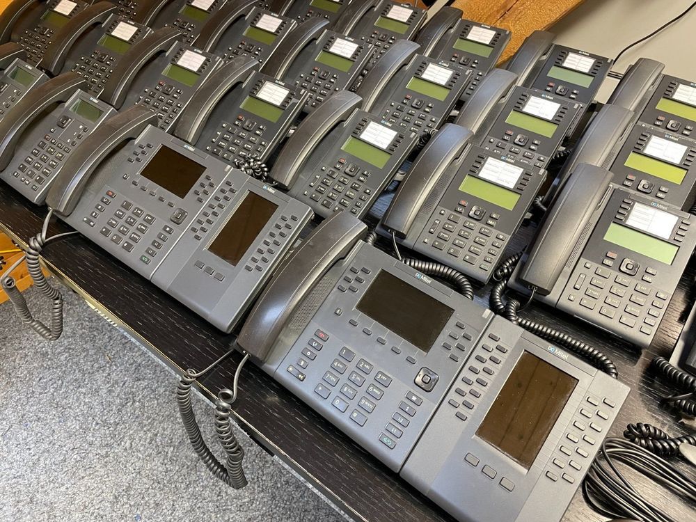Mitel Business SIP-Tischtelefone + Jabra Headset`s 3