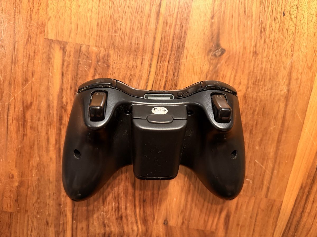 Controller: Xbox 360 Halo Limited Edition Controller Original Microsoft – Usato da Malters venduto da Sephiroth2th 6