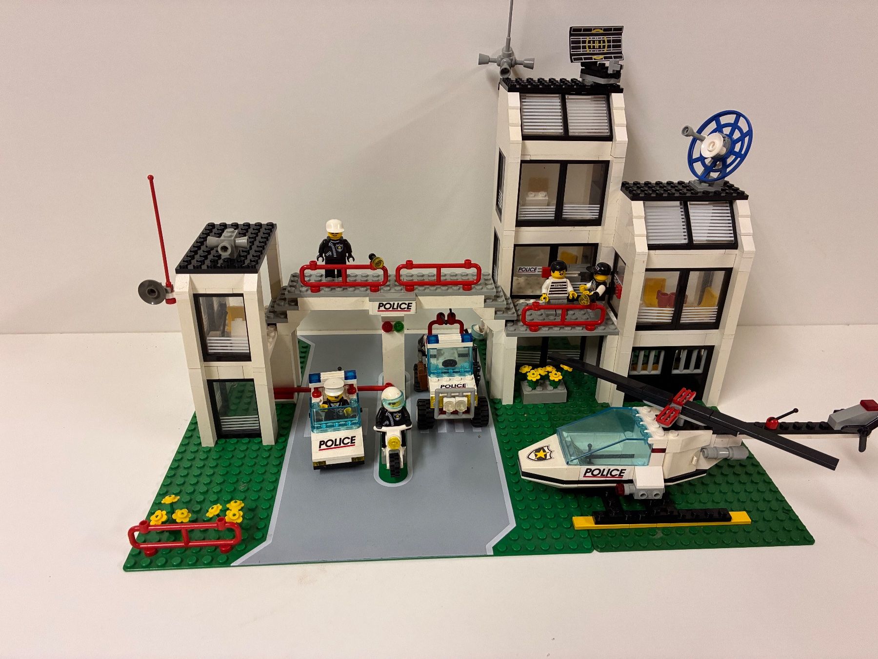Lego Spielzeuge: LEGO Classic Town 6398 ab 1.- – Gebraucht aus Kerns von chriglim 7
