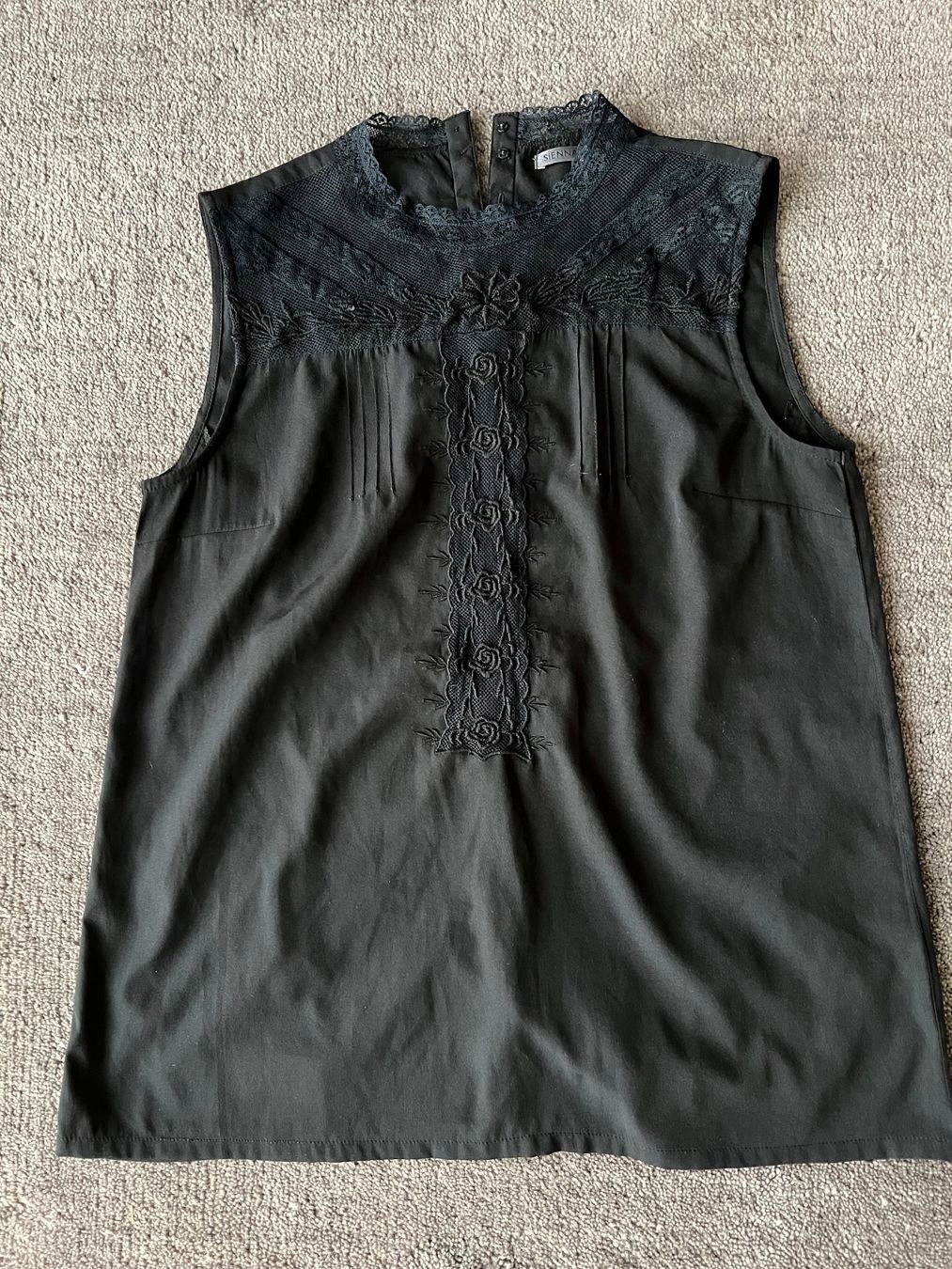 Top: Sienna Bluse Shirt S NEU – Nuovo (secondo la descrizione) da Glattpark(Opfikon) venduto da genevoise