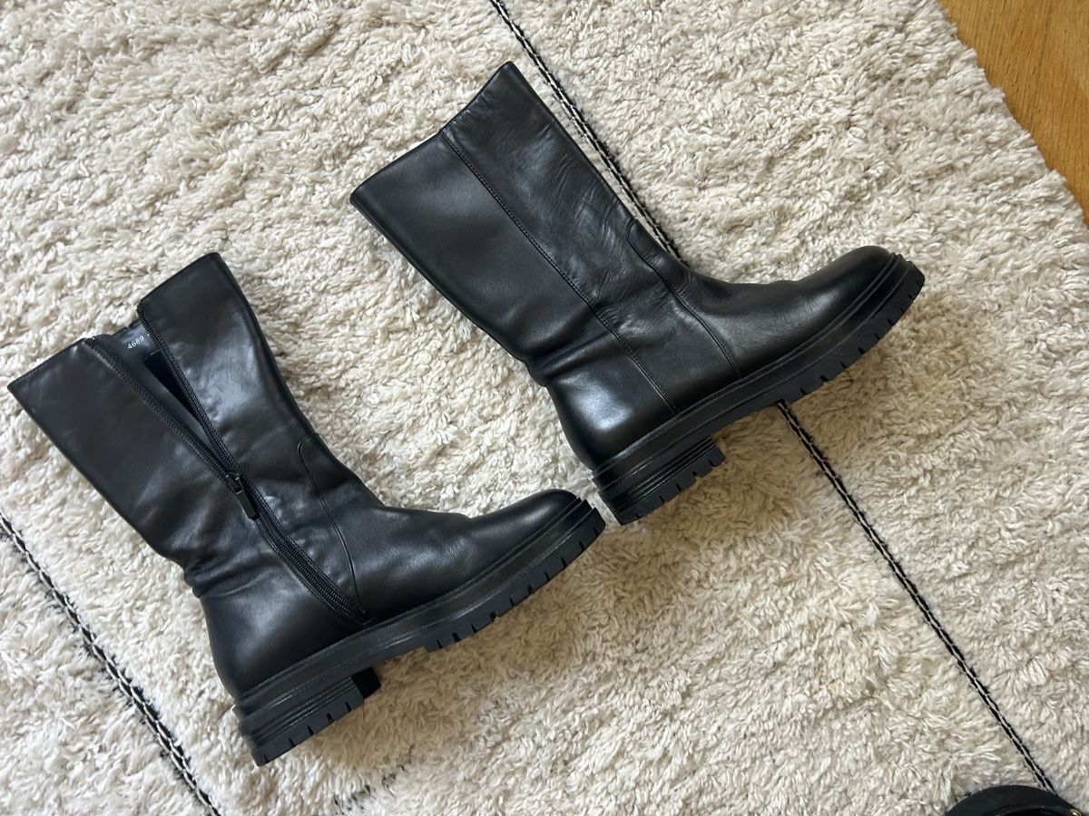 Scarpe da donna: Schwarze Hammerstein Stiefel aus Leder, Grösse 40 – Usato da Bern venduto da FreitagsSachen22 1